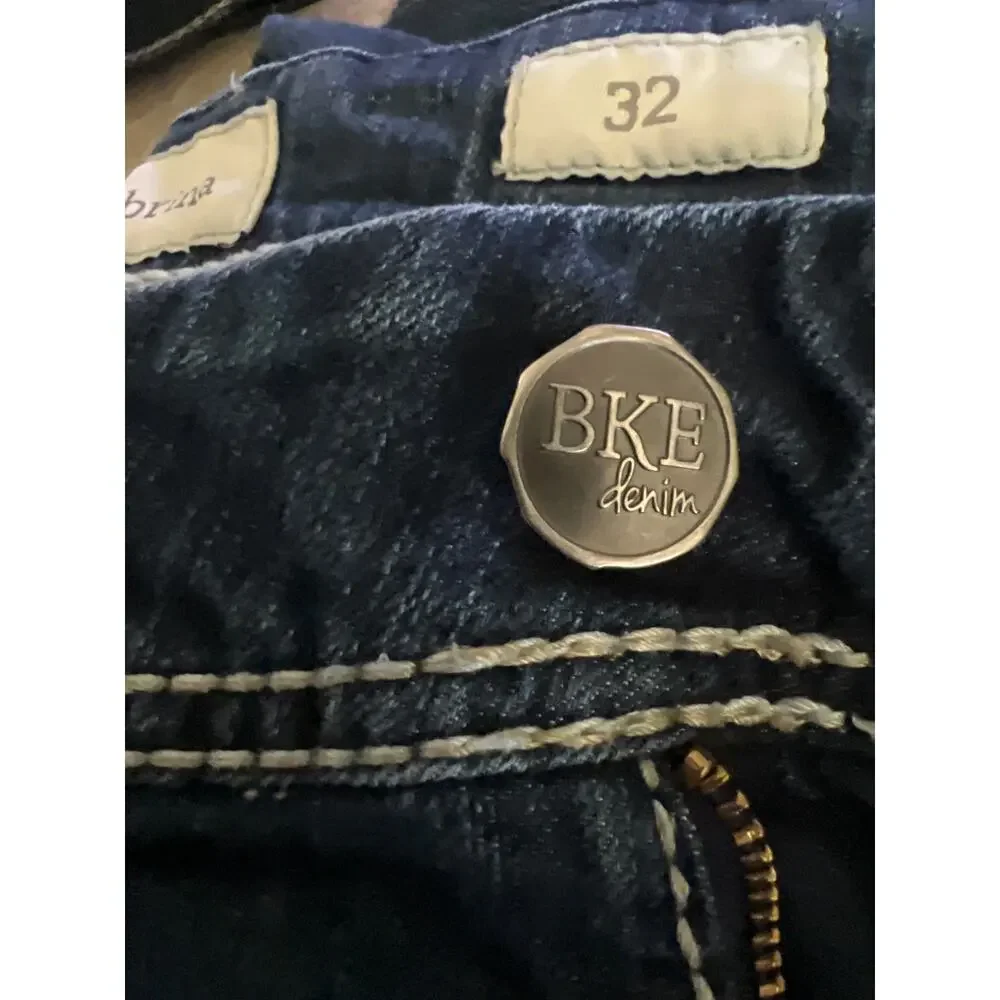 BKE Denim Sabrina Capris Size 32